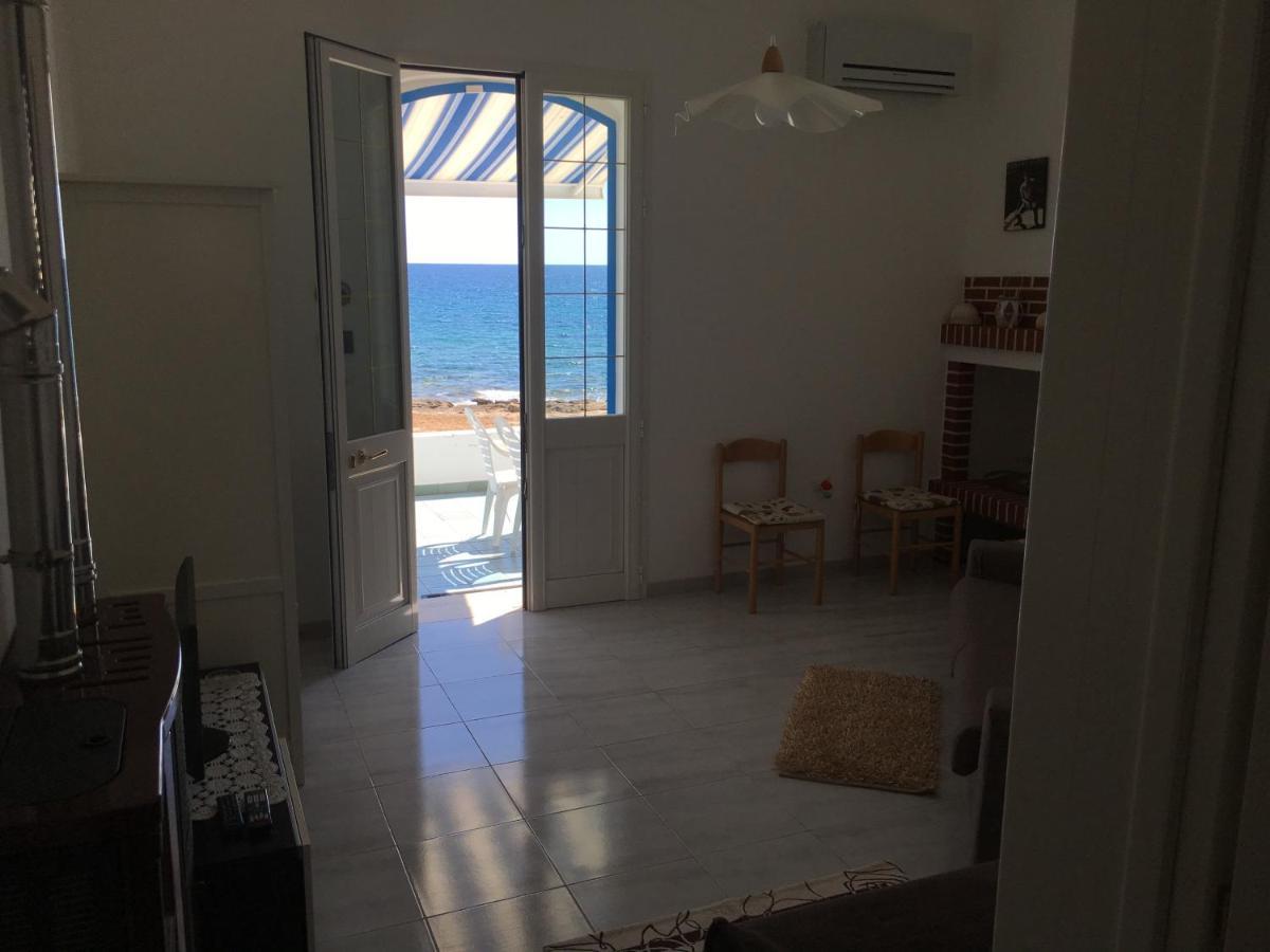 Casa Direttamente Sul Mare Villa Марина ди Манкаверза Екстериор снимка