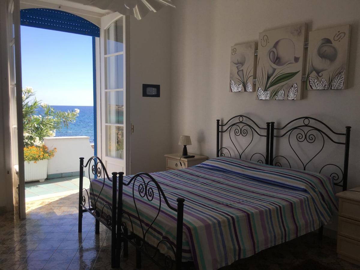Casa Direttamente Sul Mare Villa Марина ди Манкаверза Екстериор снимка