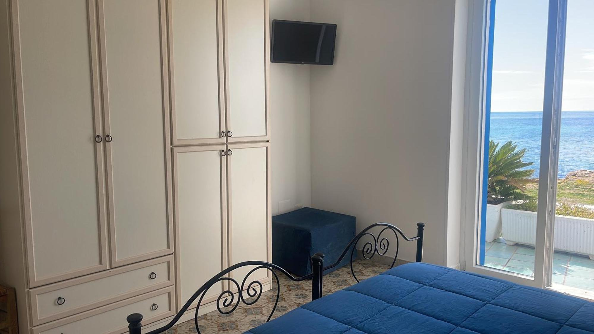 Casa Direttamente Sul Mare Villa Марина ди Манкаверза Екстериор снимка