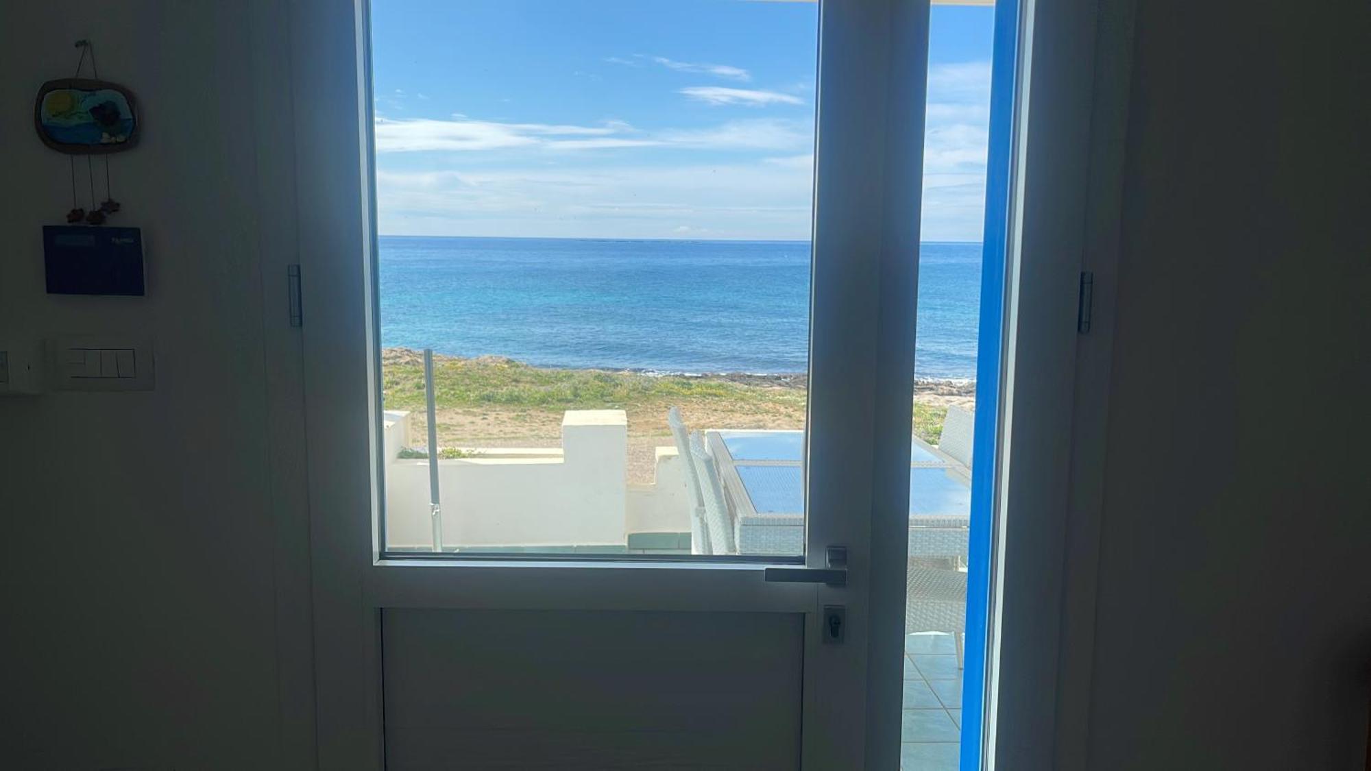 Casa Direttamente Sul Mare Villa Марина ди Манкаверза Екстериор снимка