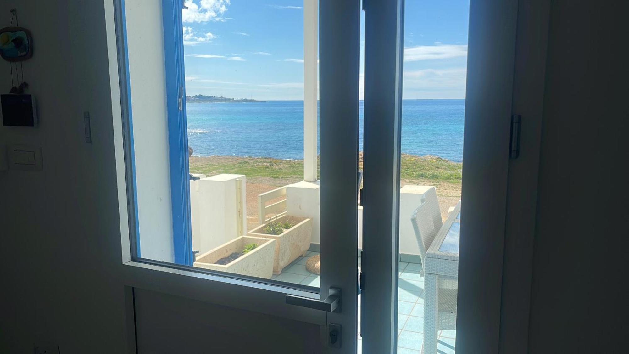 Casa Direttamente Sul Mare Villa Марина ди Манкаверза Екстериор снимка
