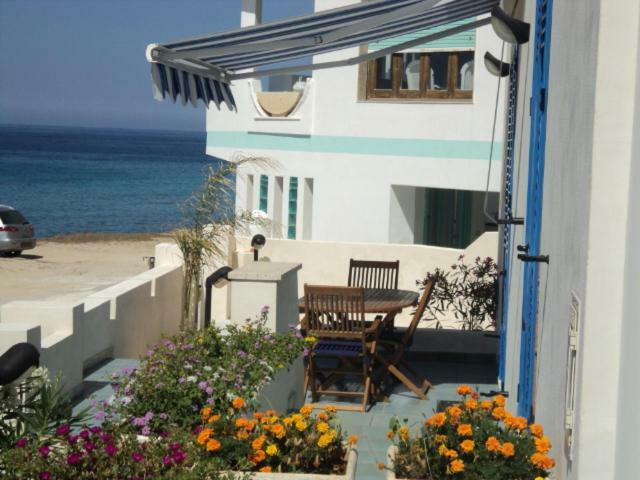 Casa Direttamente Sul Mare Villa Марина ди Манкаверза Екстериор снимка